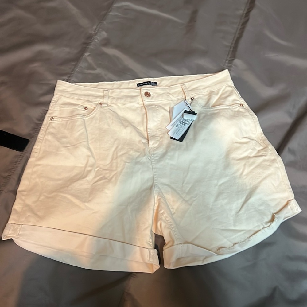 Black tape_ jean shorts high rise